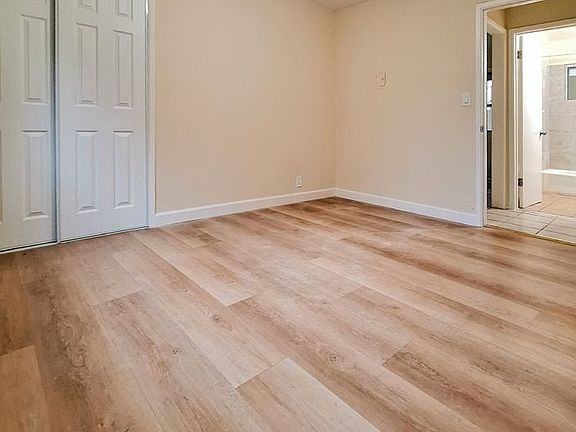 4th image of 158 Graham Ave APT 3
