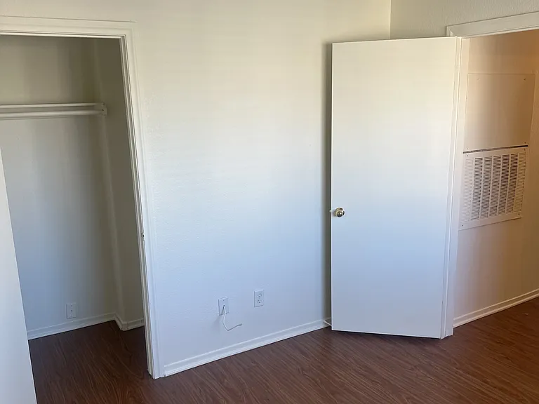9914 Keephills St — Photo 15