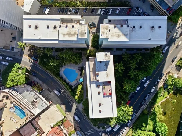 425 Ena Rd APT 207B, Honolulu, HI 96815