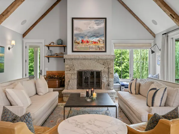 31 Maeves Way, Cumberland, ME 04110