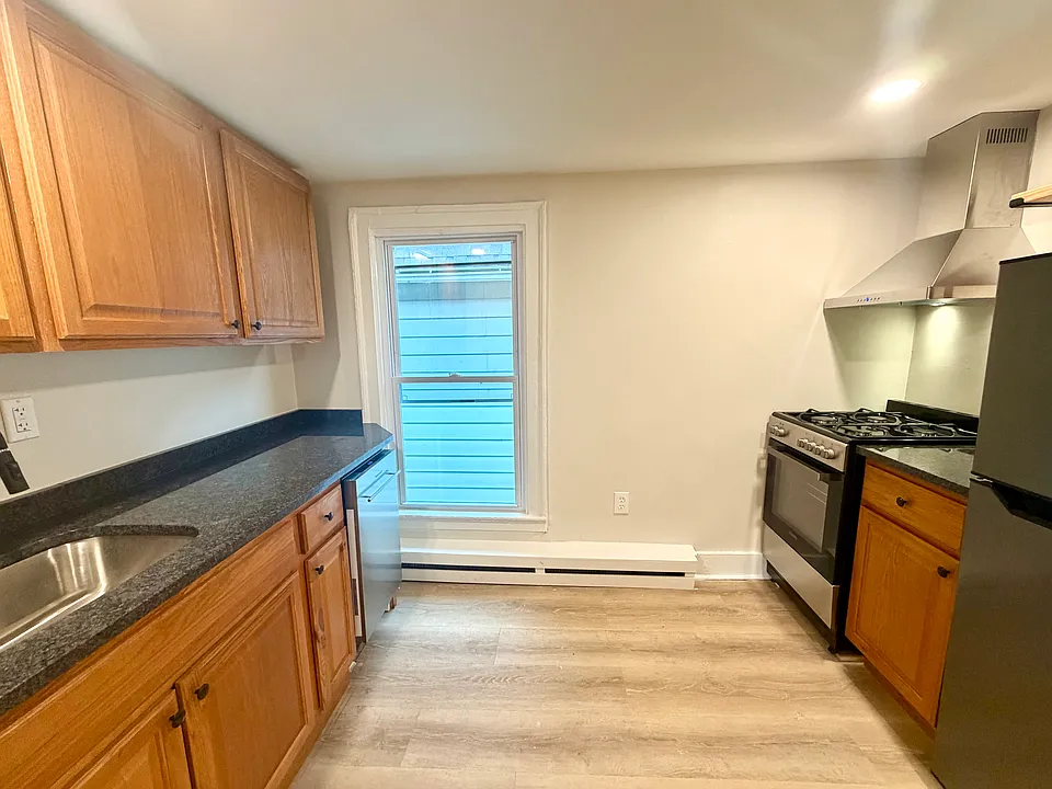 117-119 Meigs St #5