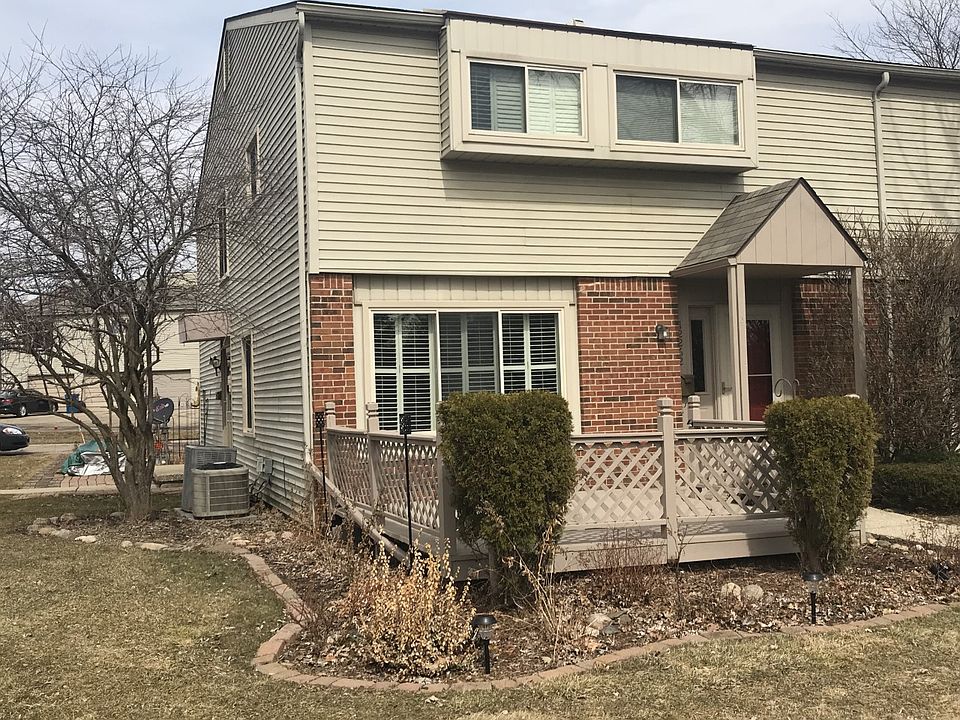 1st image of 12262 Woodside Dr