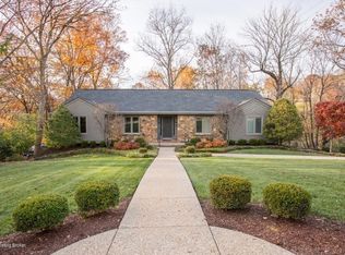 5409 Apache Rd, Indian Hills, KY 40207