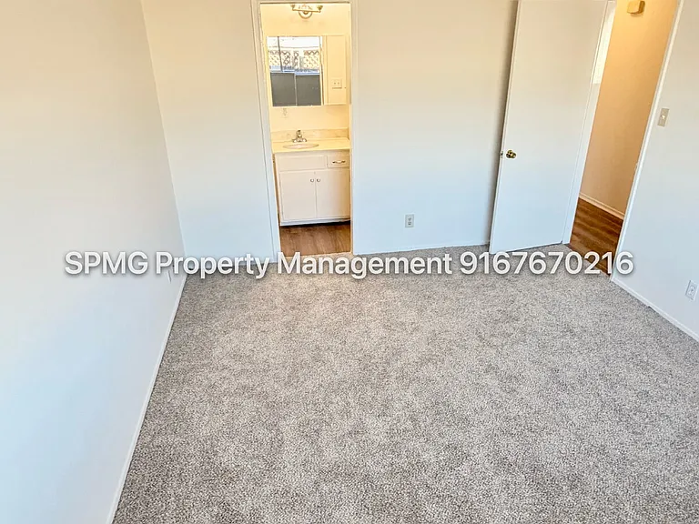 6769 Maywood Way — Photo 25