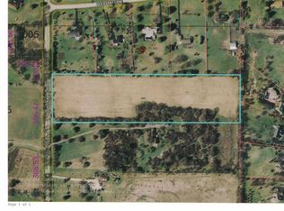 000 Queen Anne Rd, Woodstock, IL 60098