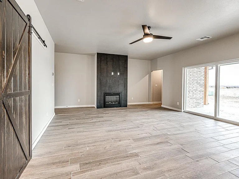 109 Carlow Way — Photo 19