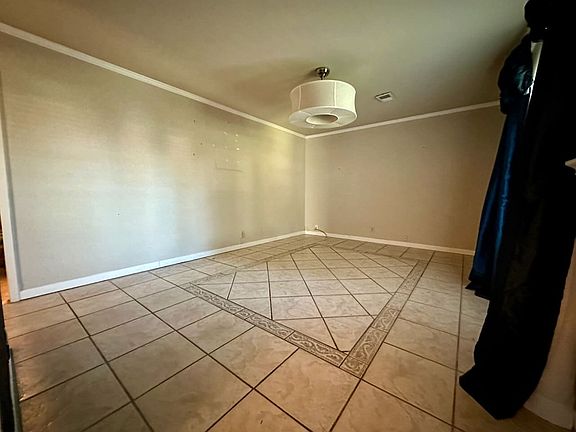4th image of 2816 Avenue M
