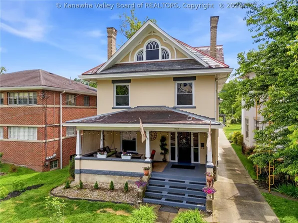 1585 Virginia St E, Charleston, WV 25311