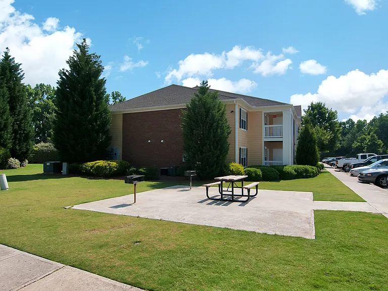 Magnolia Creste Apartments — Photo 8