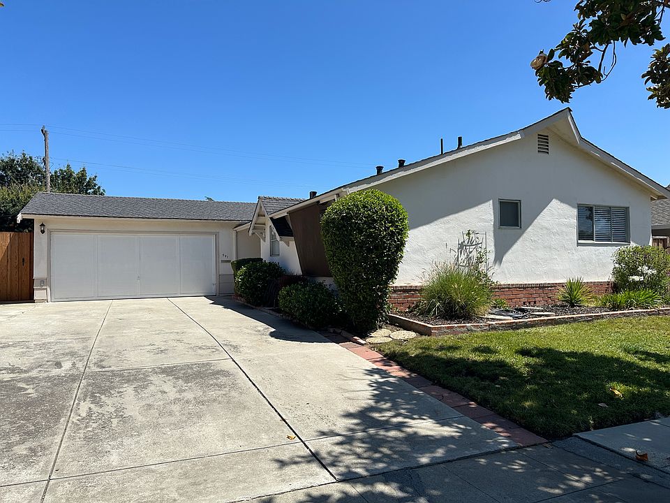 1st image of 941 Kintyre Way