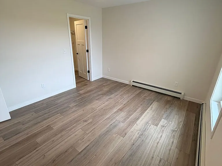 2104 Cottage Hill Cir — Photo 17