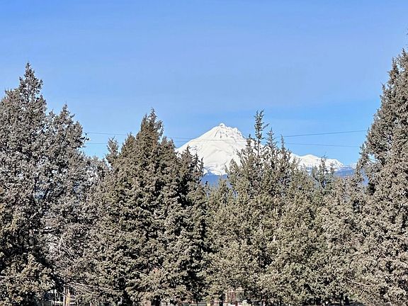 2nd image of 9065 SW Panorama Rd