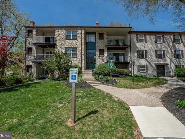 441 Drummers Ln #441, Wayne, PA 19087