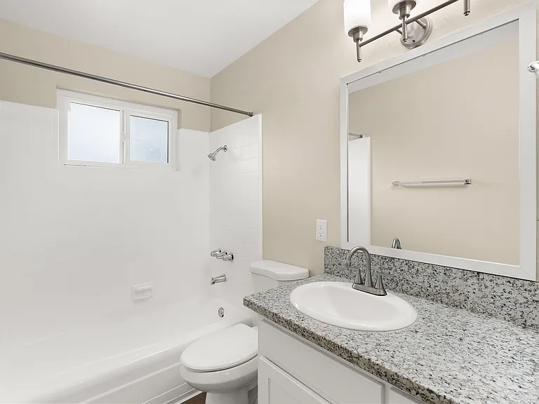 Applewood Apartments — Photo 88