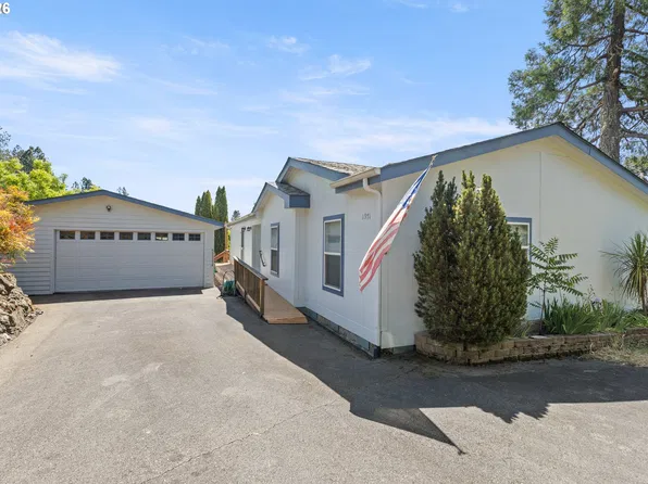 1971 E 6th Ave, Sutherlin, OR 97479