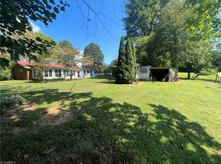 177 Fisher Dr, Mount Airy, NC 27030