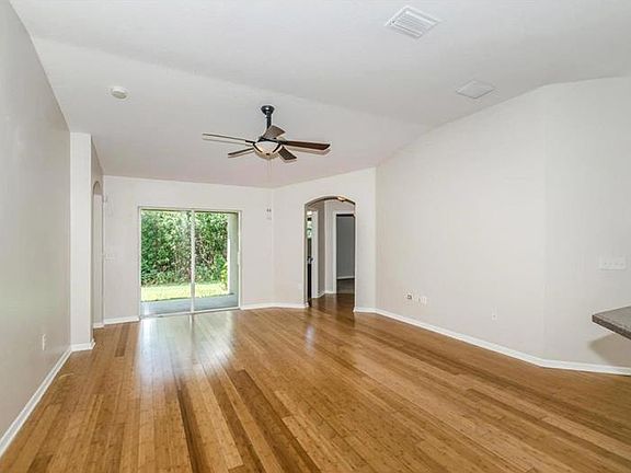 4th image of 11319 Flora Springs Dr