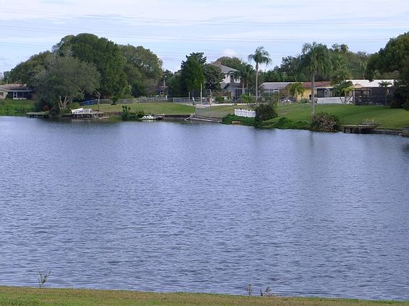 4th image of 1337 Stewart Blvd