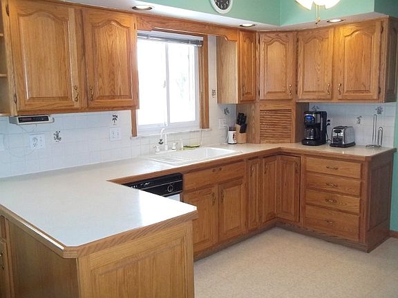 4th image of 3377 Archwood Pl