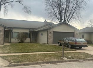 606 W Madison St, Jefferson, WI 53549