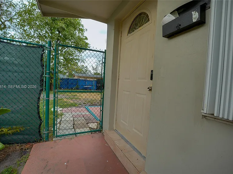 5825 Buchanan St #1 — Photo 15