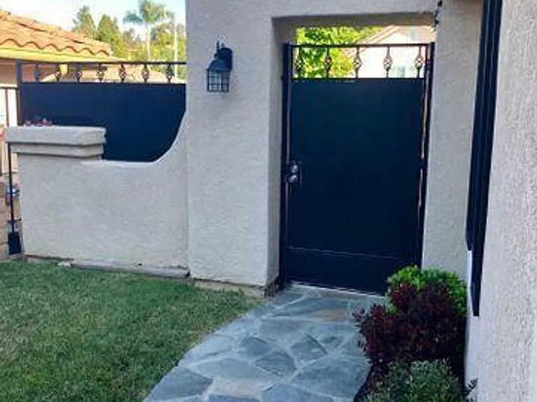 2792 Sandhurst Ave — Photo 8