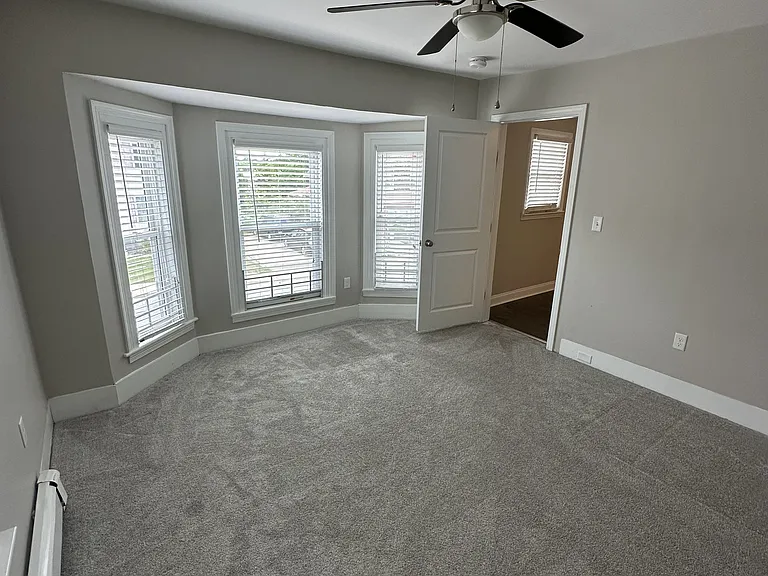 20-22 Lafayette Rd #2 — Photo 12