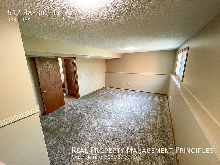 512 Bayside Ct — Photo 17