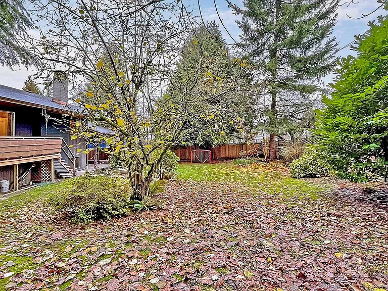 768 Como Lake Ave — Photo 25