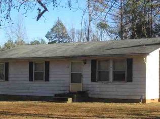 411 Stagecoach Rd, Henderson, NC 27537