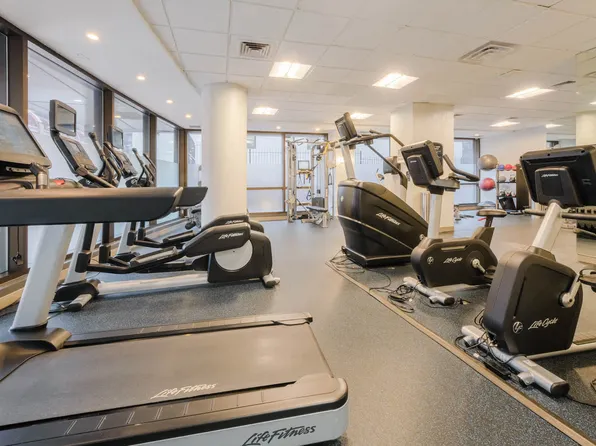 300 E. 39th Street image 28 of 48