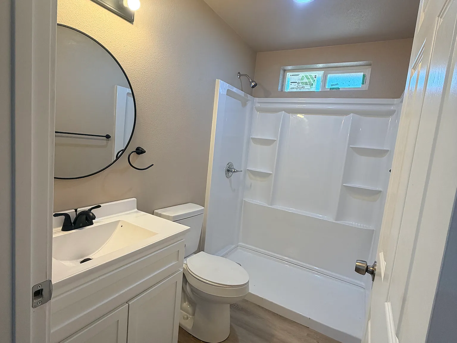 2 bed, 600 sqft, $1,600 — Photo 1