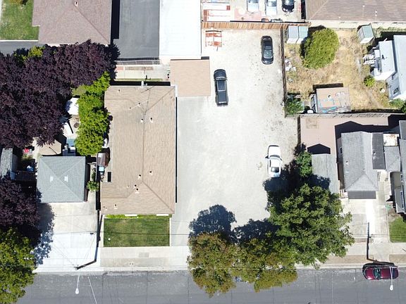 4th image of 645-649 Jackson St