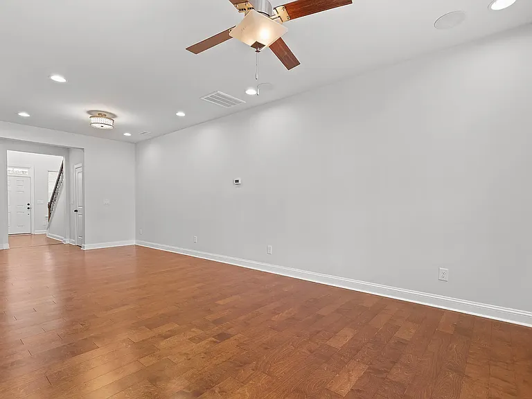 1109 Laurel Twist Rd — Photo 17