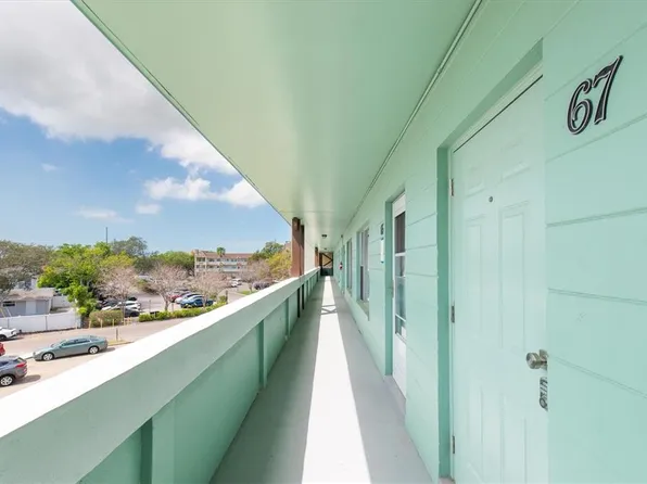 2043 Denmark St APT 67, Clearwater, FL 33763