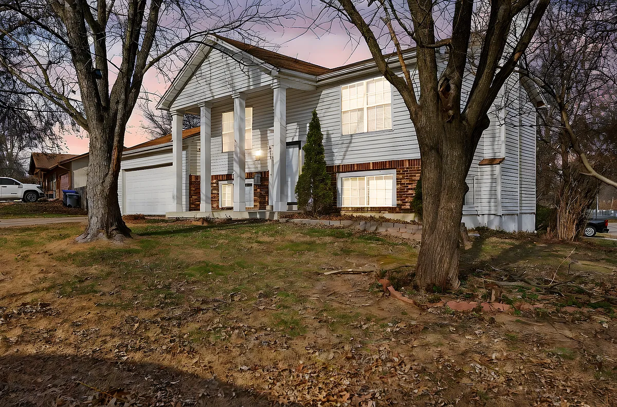 Building Photo - 511 Chapparal Dr