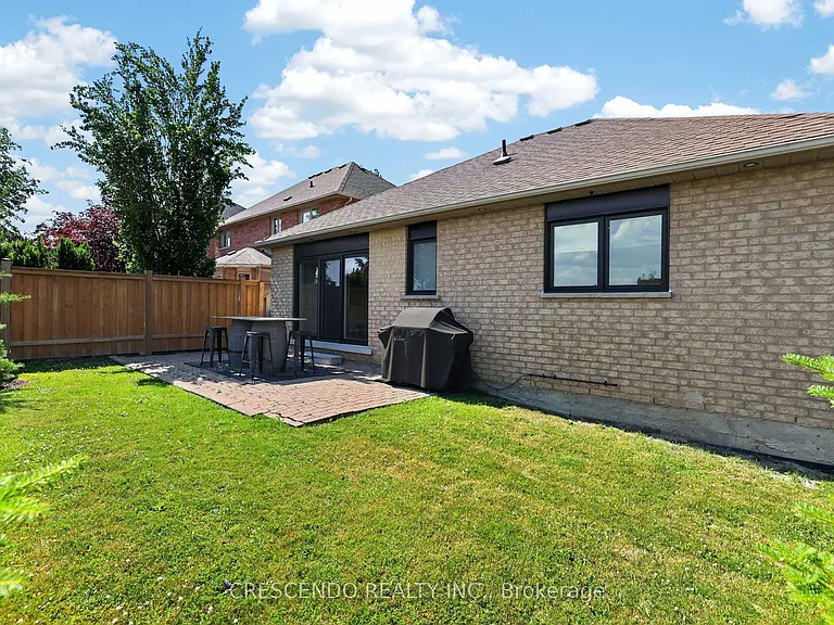 15 Southbury Manor Dr — Photo 46