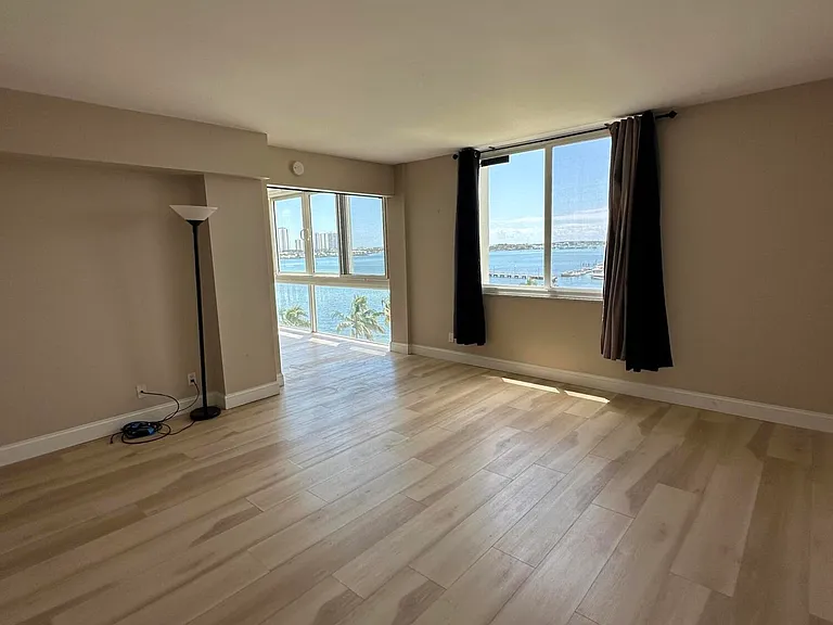301 Lake Shore Dr #708 — Photo 11