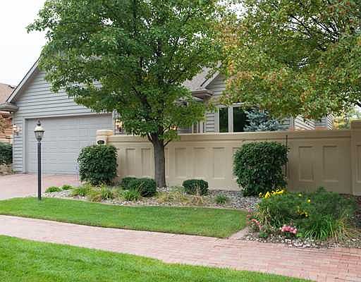1st image of 805 Bittersweet Cove Dr