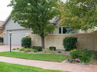 805 Bittersweet Cove Dr, Mishawaka, IN 46544