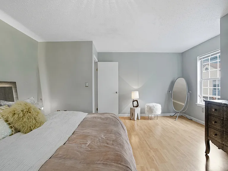 4658 Genoa Cir — Photo 3