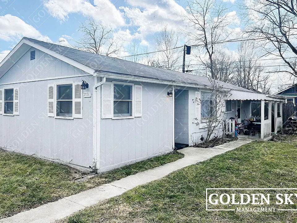 2001 N Janney Ave