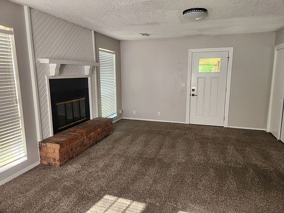 2nd image of 525 S Edwards St #525