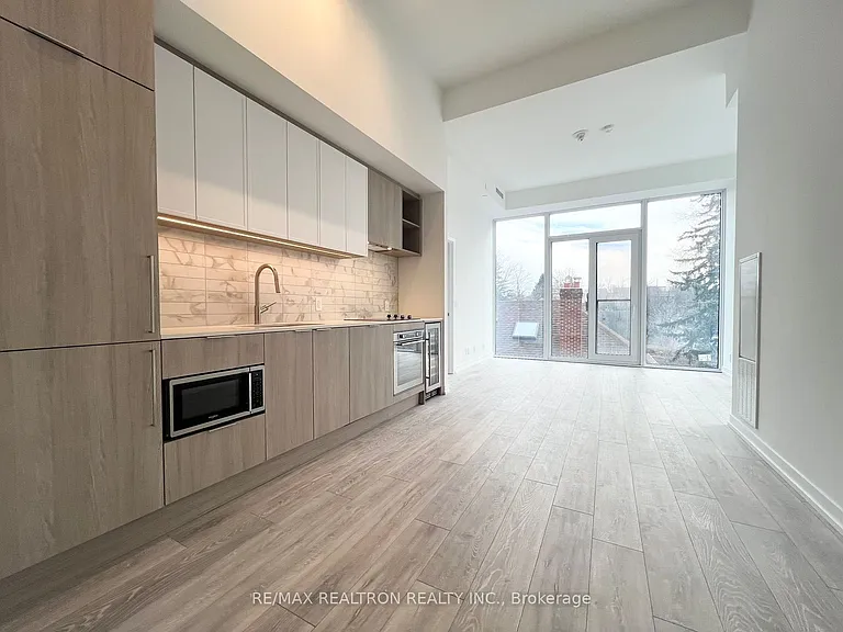 2020 Bathurst St #207 — Photo 14