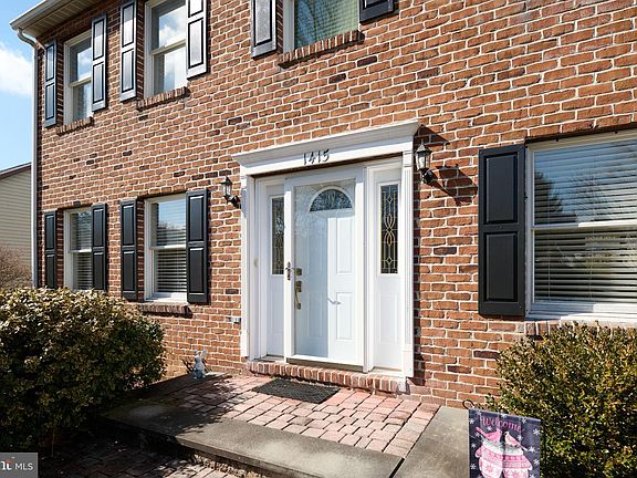 4th image of 1415 Estate Dr