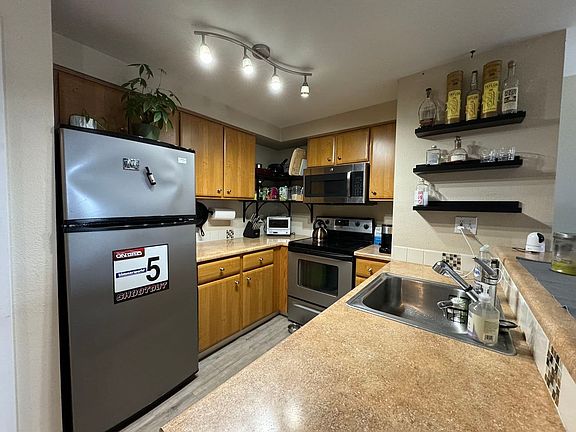 3rd image of 9200 Greenwood Ave N APT 414