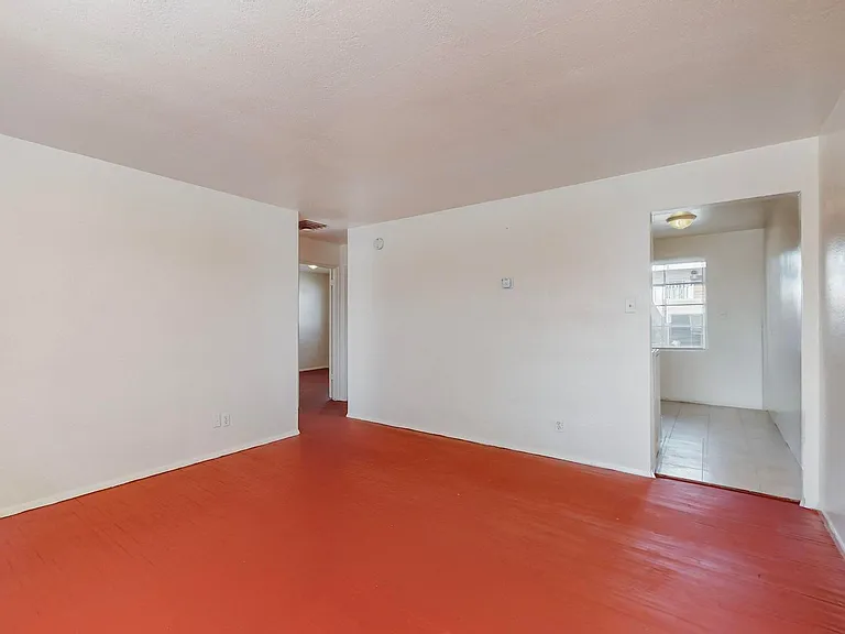 1033 Louisiana Blvd SE — Photo 15