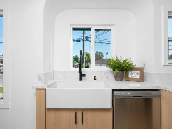 4570 Dwight St, San Diego, CA 92105