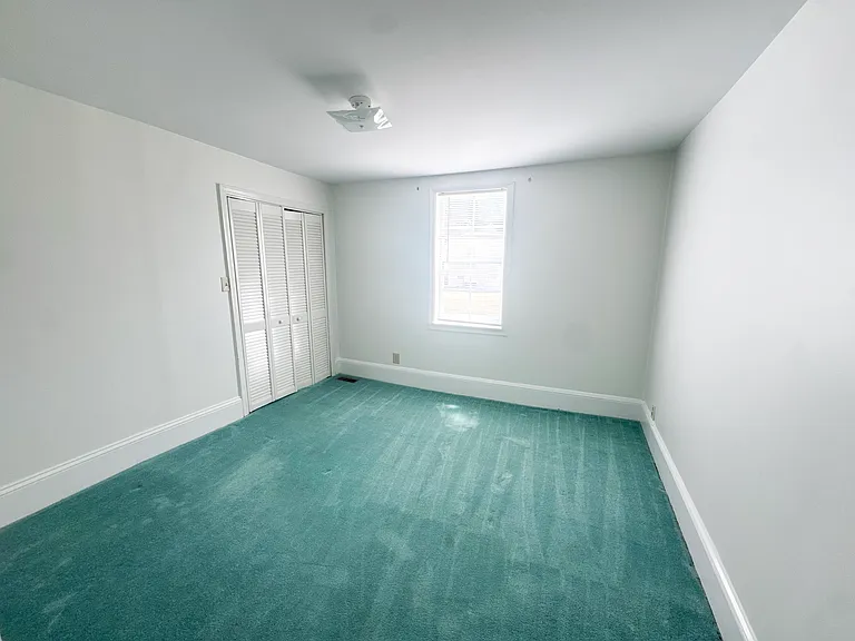 124 Garysburg Cir — Photo 10