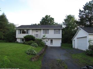 421 Center Rd, Fairfield, ME 04937